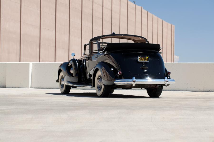  Packard Twelve All-Weather Cabriolet by Brunn 1938 года  (фото 3 из 25)